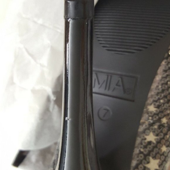 New With Box MIA Mara Black Sequin Platform Heel Pumps 7M - Picture 9 of 9